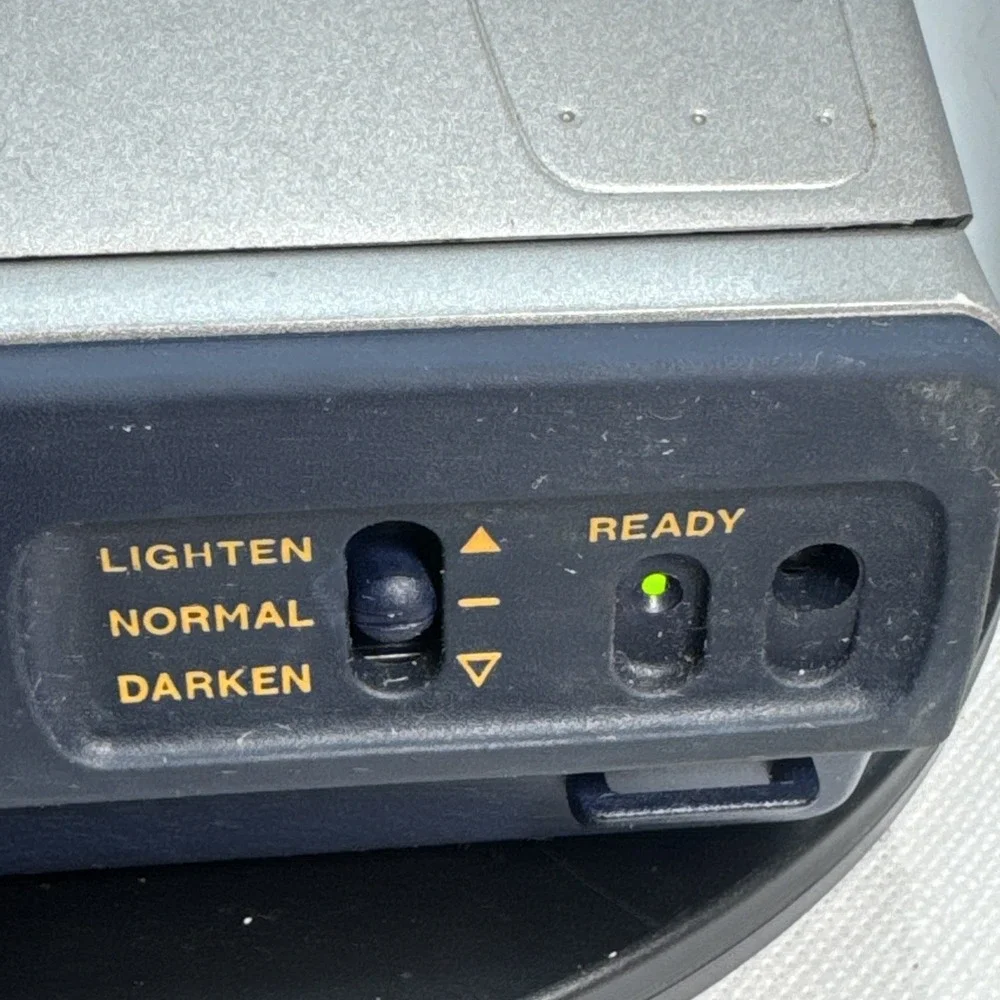 Polaroid Spectra Image 1200i Instant Film Camera W/‎ Strap No Film Works